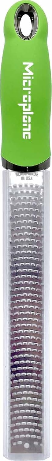 Microplane Premium Classic Series Zester 18/8, Black - Lemon Zester & Cheese Grater & Vegetable Grater - Citrus, Parmesan Cheese, Garlic, Ginger, Nutmeg, Chocolate - Stainless Steel Grater