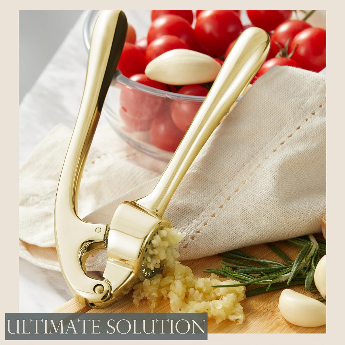 Kitessensu High Effective Garlic Press With Studs, Heavy Duty Garlic Mincer, Easy to Squeeze and Clean, Rust Proof, Ginger Crusher - Golden