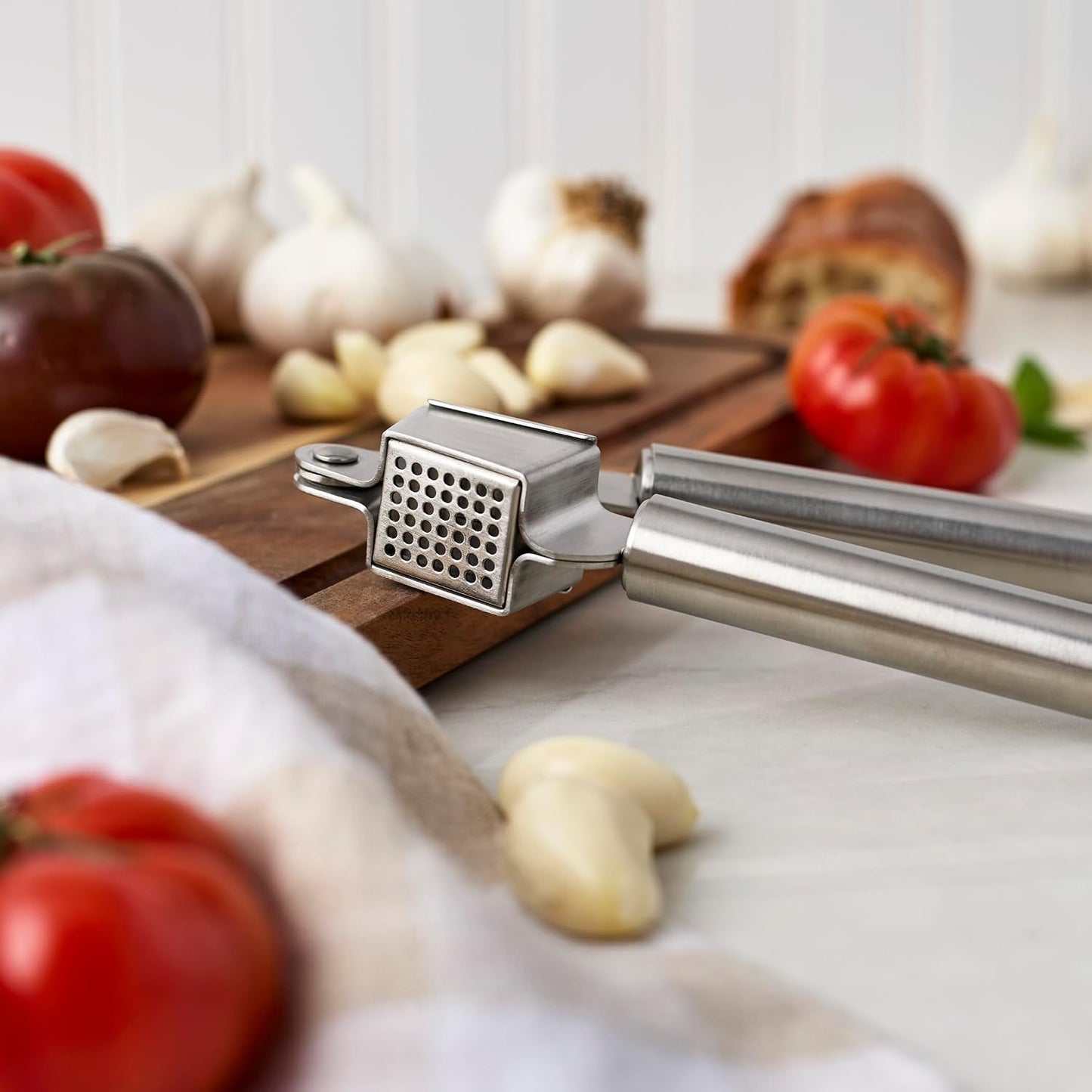HENCKELS Stainless Steel Garlic Press