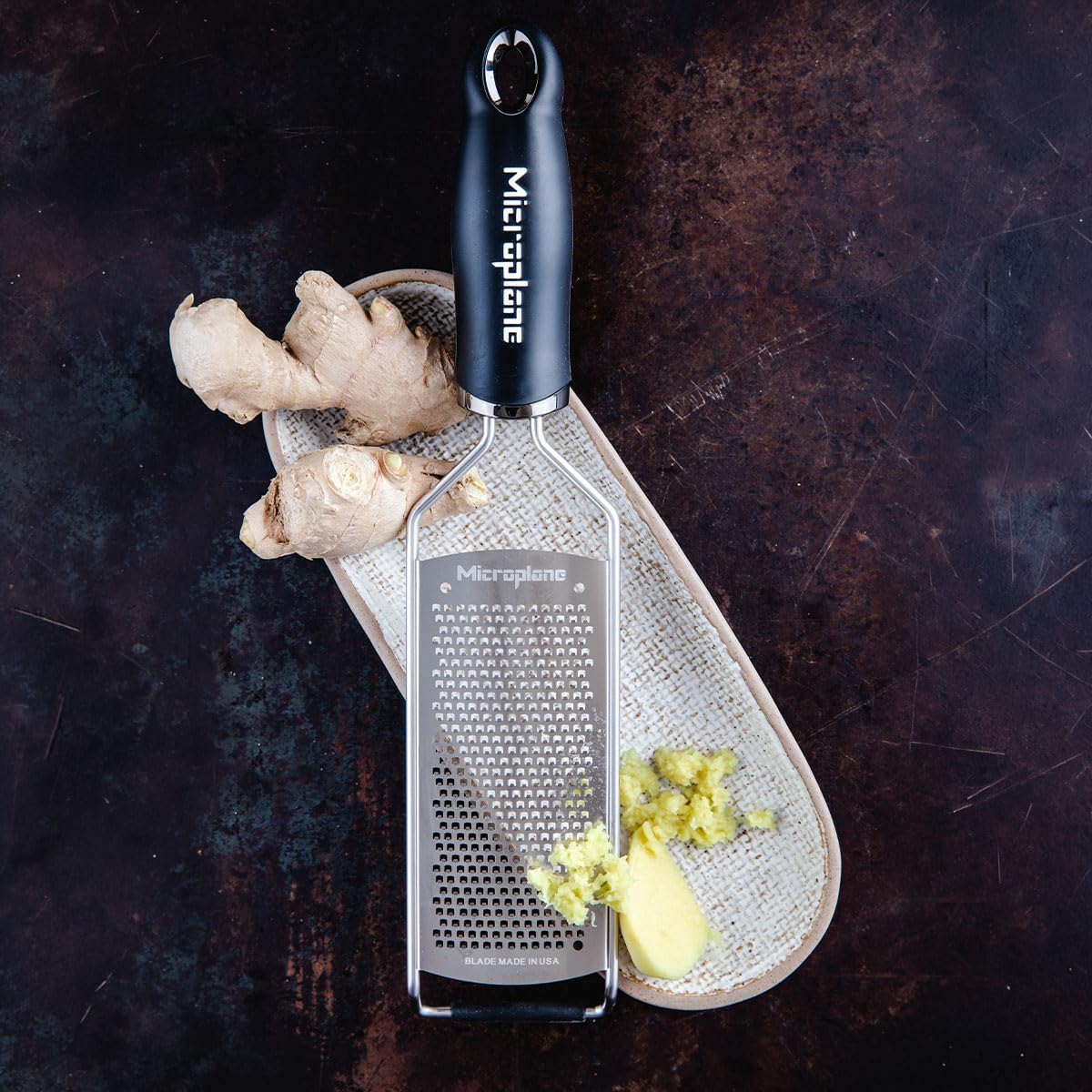 Microplane Gourmet Series Hard Cheese Grater (Fine, Black)