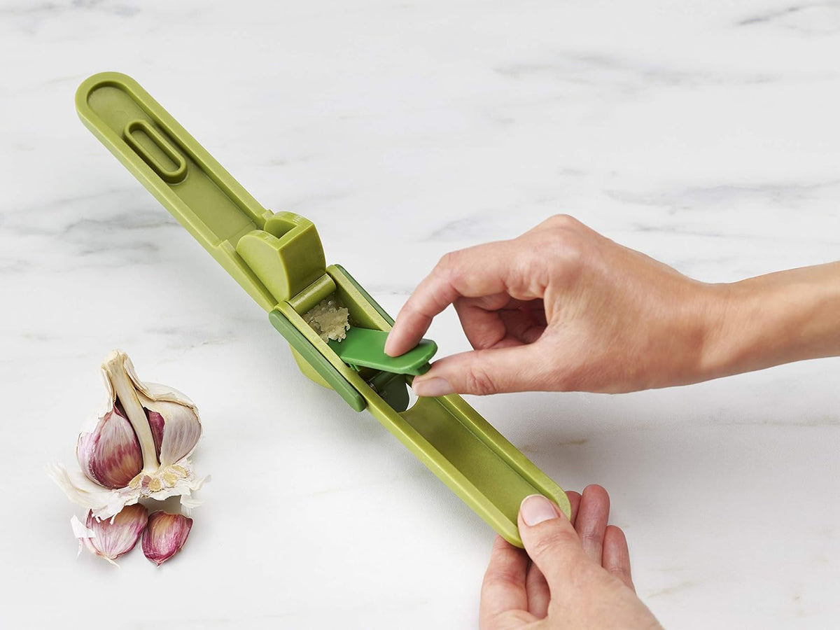 Joseph Joseph CleanForce Manual Garlic Press and Mincer with Wiper